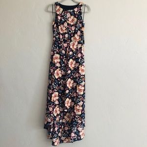 Darían Sleeveless Floral High-Low Maxi Dress